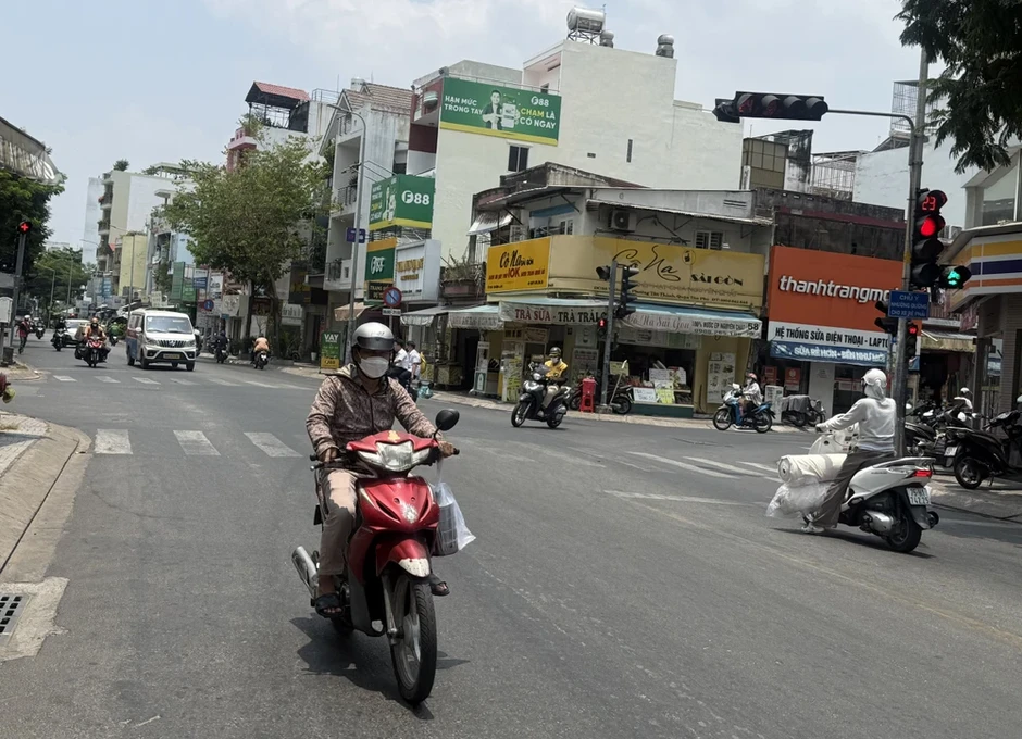 TP.HCM sắp có mưa giải nhiệt sau những ngày nắng gắt