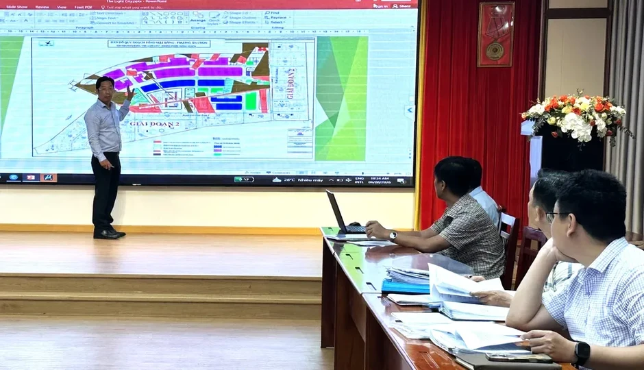 TPHCM: Tháo gỡ vướng mắc nhà ở thương mại, cấp sổ hồng cho người mua TPHCM: Tháo gỡ vướng mắc nhà ở thương mại, cấp sổ hồng cho người mua