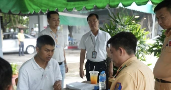 TP.HCM: Từ 16-3, nộp lệ phí sát hạch lái xe không tiền mặt