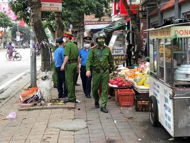 Trưởng công an phường, xã sẽ "không hoàn thành nhiệm vụ" nếu tái diễn lấn chiếm vỉa hè