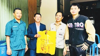 Truyền lửa cho tân binh