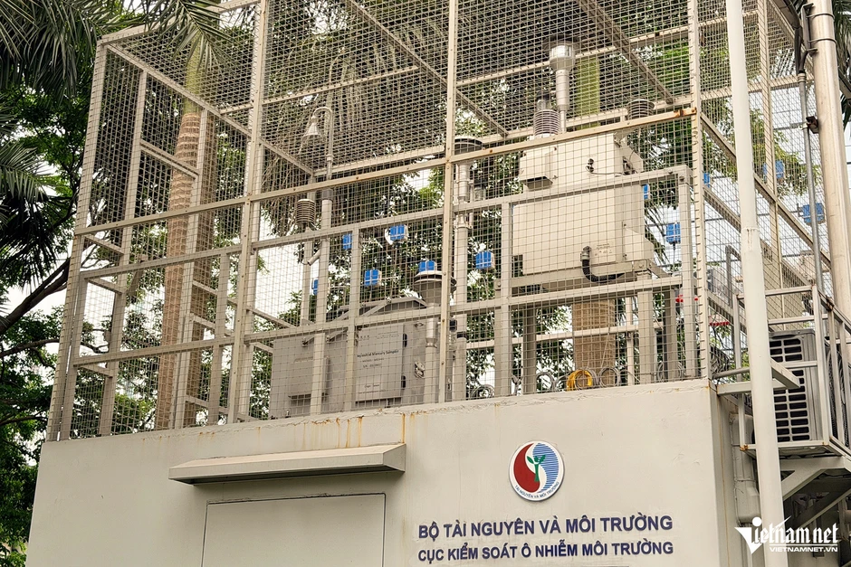 Vụ sai phạm trong hệ thống quan trắc môi trường: Cận cảnh trạm ở Hà Nội Vụ sai phạm trong hệ thống quan trắc môi trường: Cận cảnh trạm ở Hà Nội