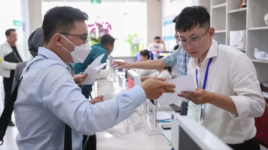 Xã hội hóa hỗ trợ, không trao quyền lực công Xã hội hóa hỗ trợ, không trao quyền lực công
