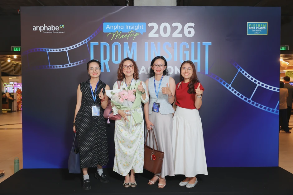 "AI sẽ tạo ra nhiều cơ hội nghề nghiệp mới nếu lấy con người làm trung tâm" "AI sẽ tạo ra nhiều cơ hội nghề nghiệp mới nếu lấy con người làm trung tâm"