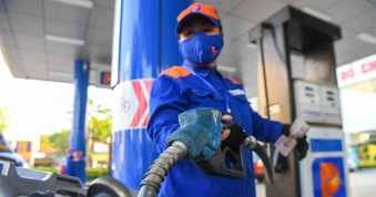 43.000 cổ đông nắm 9,4% vốn, Petrolimex không đủ tư cách công ty đại chúng