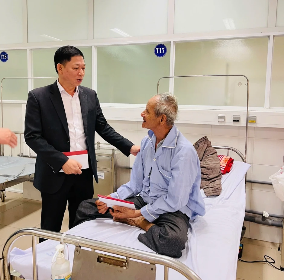 Agribank Hòa Vang-Nam Đà Nẵng xây dựng mái ấm cho người nghèo
