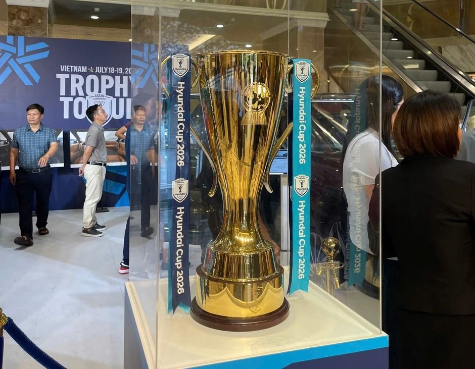 Asean Hyundai Cup™ 2026 Trophy Tour thu hút đông đảo người hâm mộ Asean Hyundai Cup™ 2026 Trophy Tour thu hút đông đảo người hâm mộ