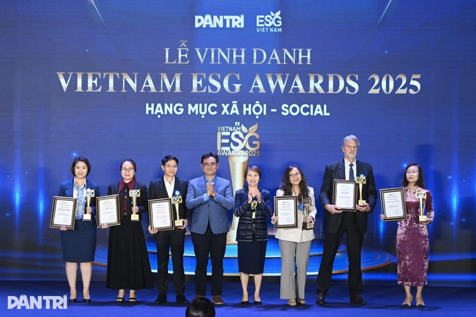 Báo Dân trí tổ chức tọa đàm "Quản trị tốt để hút vốn rẻ" Báo Dân trí tổ chức tọa đàm "Quản trị tốt để hút vốn rẻ"
