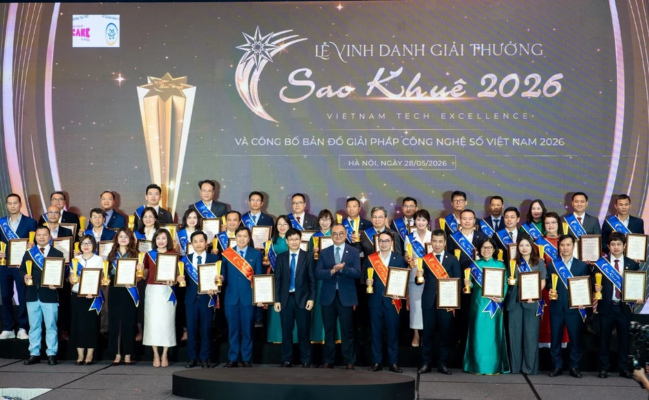 Bảo hiểm trực tuyến MYVBI được vinh danh 5 sao tại Sao Khuê 2026 Bảo hiểm trực tuyến MYVBI được vinh danh 5 sao tại Sao Khuê 2026