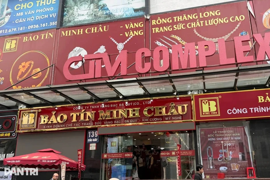 Bảo Tín Minh Châu giao dịch trở lại, khách đến nhận hàng theo giấy hẹn Bảo Tín Minh Châu giao dịch trở lại, khách đến nhận hàng theo giấy hẹn