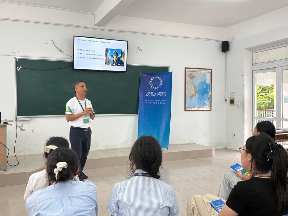 BIDV MetLife đồng hành trang bị kỹ năng thiết yếu cho thanh thiếu niên Việt Nam BIDV MetLife đồng hành trang bị kỹ năng thiết yếu cho thanh thiếu niên Việt Nam