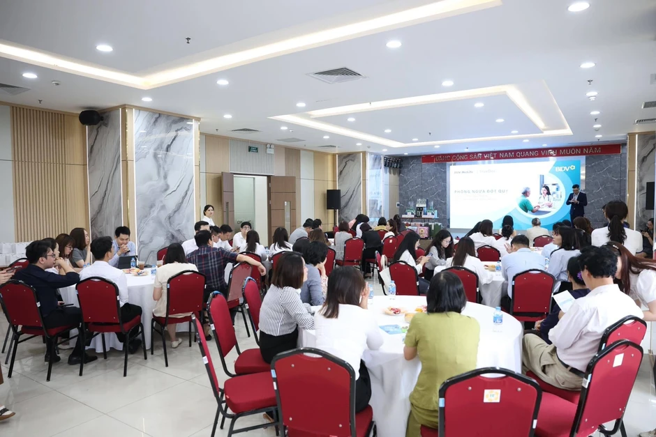 BIDV MetLife tri ân khách hàng tái tục, lan tỏa kiến thức chăm sóc sức khỏe BIDV MetLife tri ân khách hàng tái tục, lan tỏa kiến thức chăm sóc sức khỏe