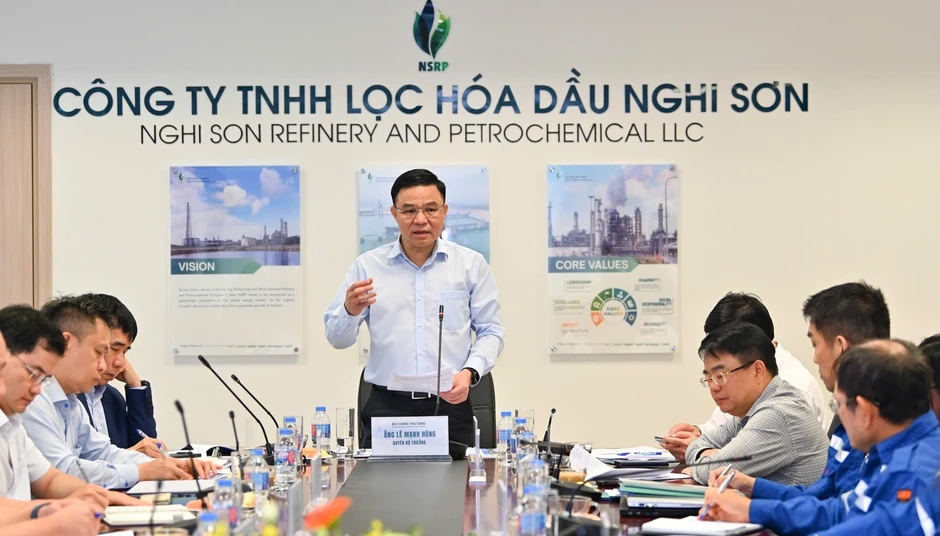 Biến động nhiên liệu: Nhà máy Lọc dầu Nghi Sơn phải bảo đảm chắc chắn nguồn dầu thô Biến động nhiên liệu: Nhà máy Lọc dầu Nghi Sơn phải bảo đảm chắc chắn nguồn dầu thô