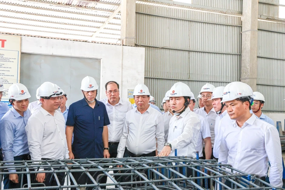 Bộ trưởng Bộ xây dựng làm việc với AMACCAO, chuẩn bị cho đại dự án quốc gia Bộ trưởng Bộ xây dựng làm việc với AMACCAO, chuẩn bị cho đại dự án quốc gia