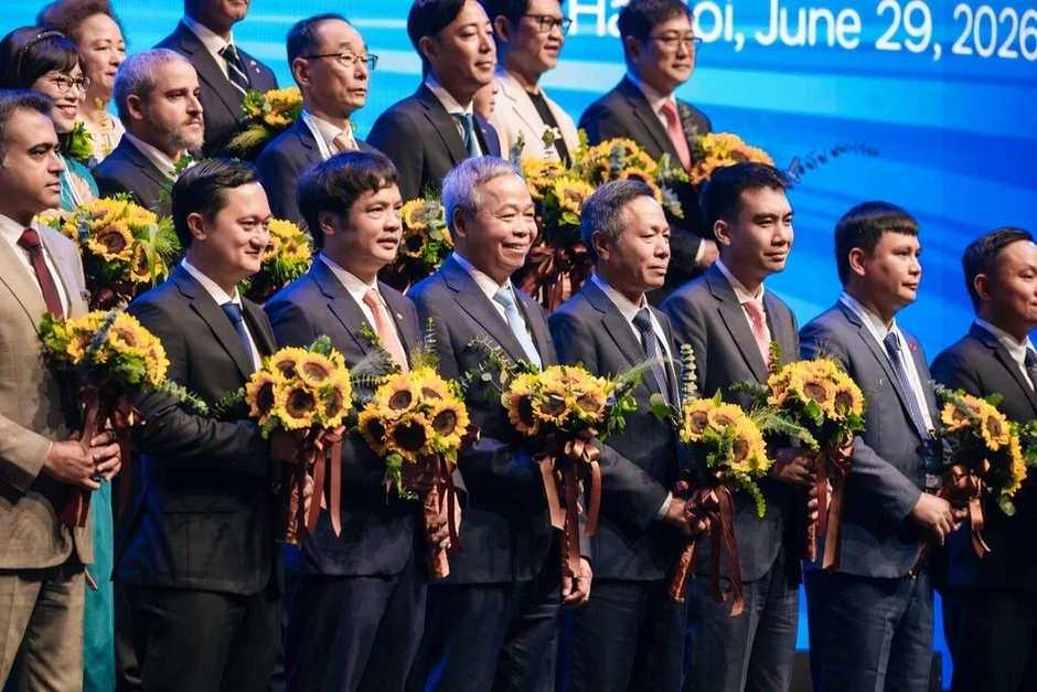Các doanh nghiệp công nghệ - tài chính cam kết đồng hành cùng Hà Nội Các doanh nghiệp công nghệ - tài chính cam kết đồng hành cùng Hà Nội