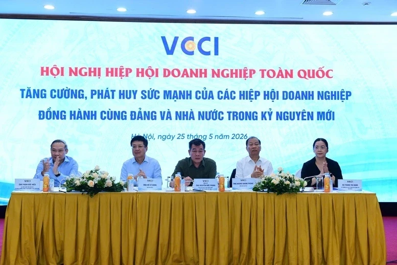 Các hiệp hội doanh nghiệp không nên chỉ dừng ở “cà phê doanh nhân”