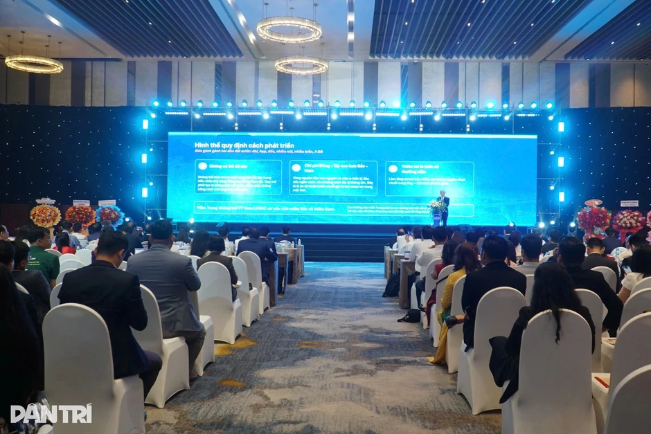 Cách nào để miền Trung bứt phá từ thế mạnh hạ tầng cảng biển, sân bay? Cách nào để miền Trung bứt phá từ thế mạnh hạ tầng cảng biển, sân bay?