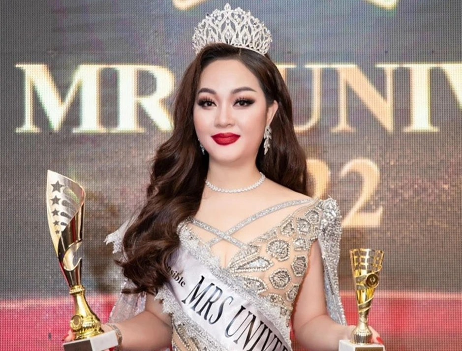 Chân dung 'bà trùm' vương miện và 2 nữ giám đốc vừa bị khởi tố Chân dung 'bà trùm' vương miện và 2 nữ giám đốc vừa bị khởi tố
