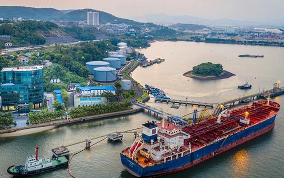 Chân dung đại gia kín tiếng muốn làm dự án lấn biển 16,8 tỷ USD, có mối quan hệ gần gũi với Xuân Son Chân dung đại gia kín tiếng muốn làm dự án lấn biển 16,8 tỷ USD, có mối quan hệ gần gũi với Xuân Son