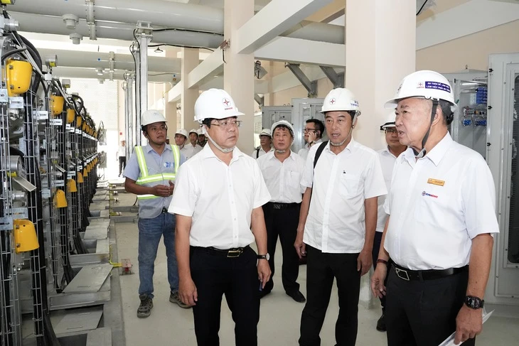 Chủ tịch EVNHCMC Phạm Quốc Bảo cùng công ty được vinh danh thành tựu vì Việt Nam số 2026 Chủ tịch EVNHCMC Phạm Quốc Bảo cùng công ty được vinh danh thành tựu vì Việt Nam số 2026