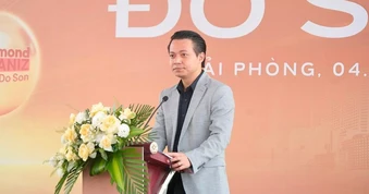 Chủ tịch Nguyễn Vĩnh Phúc SN 1993 xuất hiện, 2 công ty hơn 50 năm tuổi trên sàn 'biến hình' với loạt DA bất động sản 10.000 tỷ