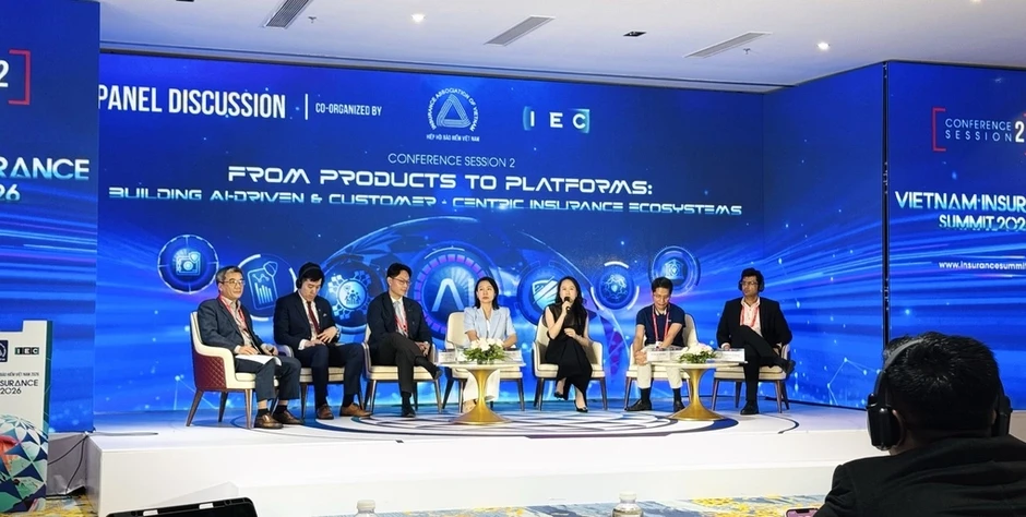 Chuyên gia FPT hiến kế giải bài toán AI cho ngành bảo hiểm Chuyên gia FPT hiến kế giải bài toán AI cho ngành bảo hiểm