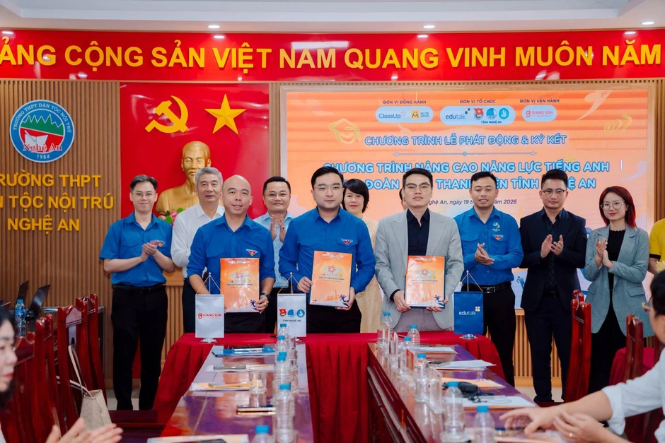 ClassUp đồng hành "Vũ đài trí tuệ", đưa giải pháp giáo dục hiện đại đến gần học sinh Nghệ An ClassUp đồng hành "Vũ đài trí tuệ", đưa giải pháp giáo dục hiện đại đến gần học sinh Nghệ An