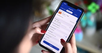 Cổ đông chỉ cần đăng ký dự họp, một công ty tại TP.HCM sẽ chuyển tiền vào tài khoản
