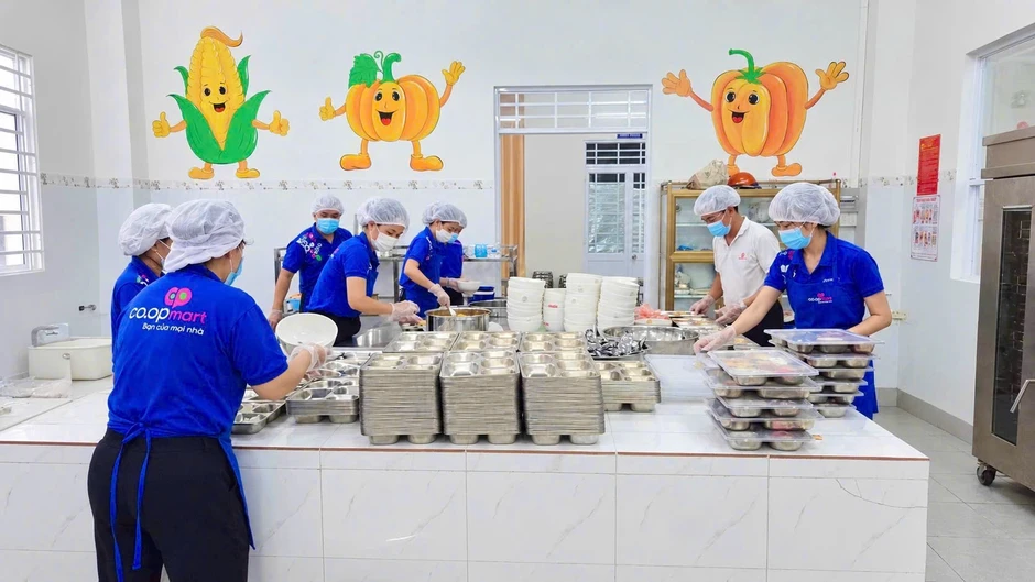 Có gì đặc biệt ở mô hình 'Bếp suất ăn học đường' của Co.opmart? Có gì đặc biệt ở mô hình 'Bếp suất ăn học đường' của Co.opmart?
