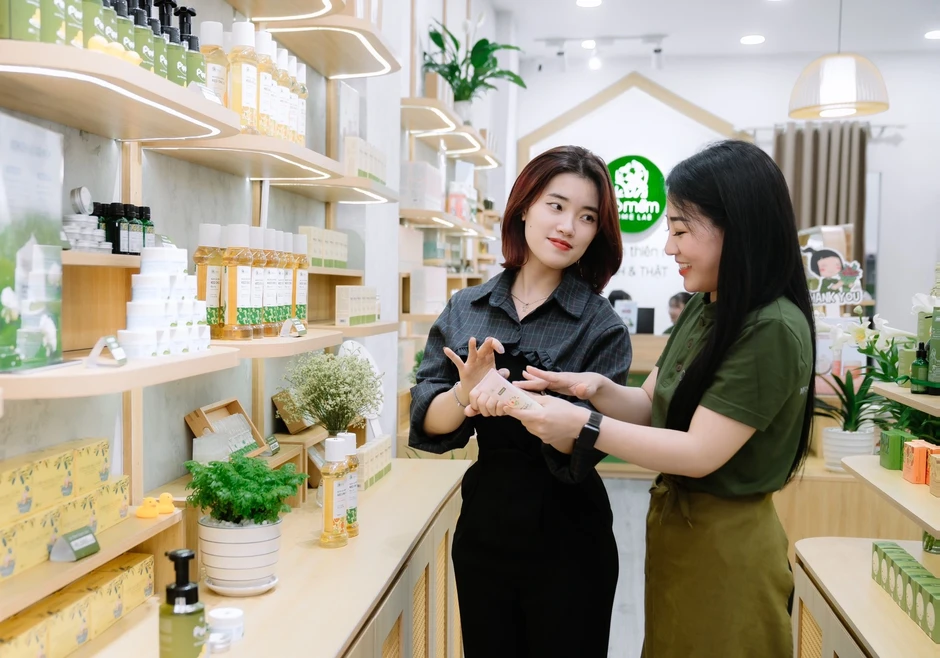 Cỏ Mềm: Chọn minh bạch để xây dựng niềm tin với người tiêu dùng Cỏ Mềm: Chọn minh bạch để xây dựng niềm tin với người tiêu dùng