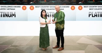 Cỏ Mềm nhận giải thưởng quốc tế về trách nhiệm xã hội và phát triển bền vững