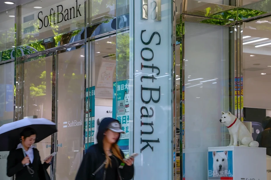 Cổ phiếu SoftBank bứt tốc, đe dọa ngôi vương 20 năm của Toyota Cổ phiếu SoftBank bứt tốc, đe dọa ngôi vương 20 năm của Toyota