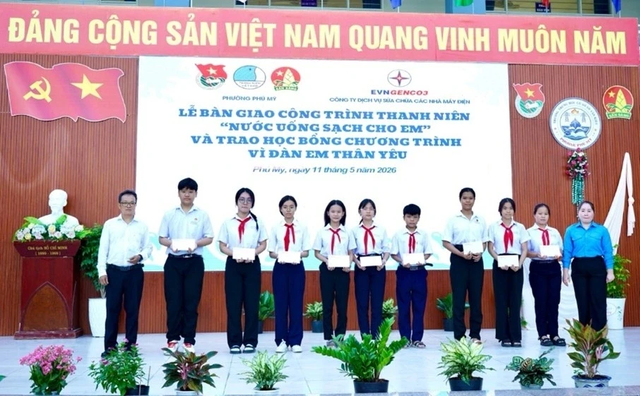 Công ty EPS bàn giao công trình thanh niên “Nước sạch cho em” Công ty EPS bàn giao công trình thanh niên “Nước sạch cho em”