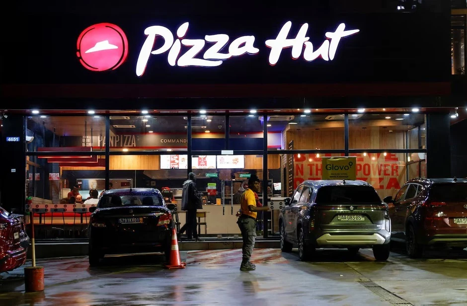 Công ty mẹ bết bát, bán chuỗi Pizza Hut giá 2,7 tỷ USD Công ty mẹ bết bát, bán chuỗi Pizza Hut giá 2,7 tỷ USD