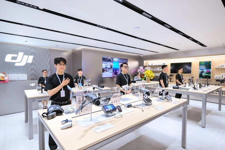 Cửa hàng DJI Authorized Retail đầu tiên khai trương tại Việt Nam Cửa hàng DJI Authorized Retail đầu tiên khai trương tại Việt Nam