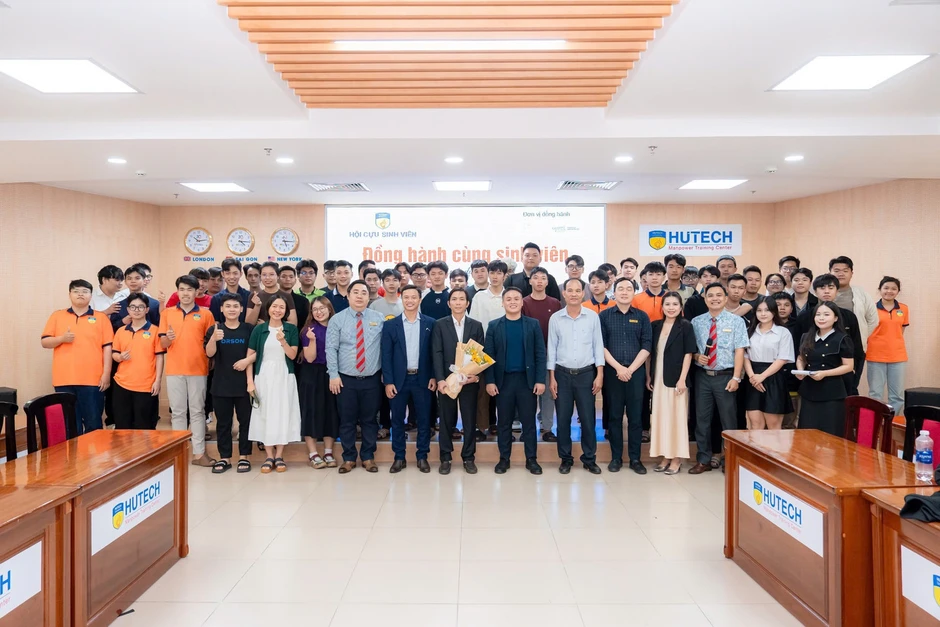 Cựu sinh viên HUTECH và hành trình nối dài giá trị từ giảng đường đến doanh nghiệp Cựu sinh viên HUTECH và hành trình nối dài giá trị từ giảng đường đến doanh nghiệp