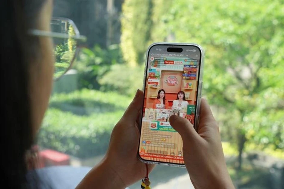 Đại diện Shopee Việt Nam: 'Tốc độ, tiện lợi và chất lượng định hình tăng trưởng' Đại diện Shopee Việt Nam: 'Tốc độ, tiện lợi và chất lượng định hình tăng trưởng'