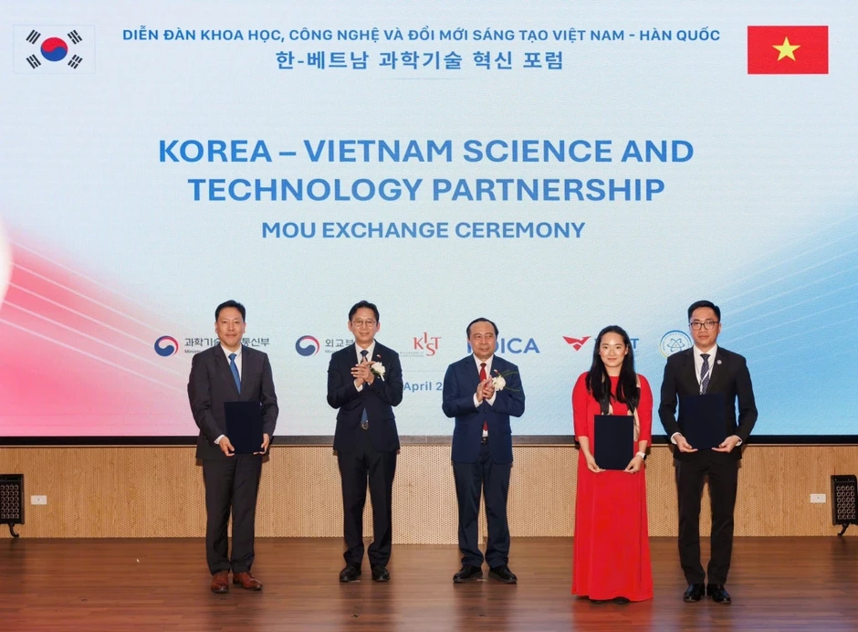Đại học Quang Trung - cùng Việt Nam dựng xây nền giáo dục trọng trách Đại học Quang Trung - cùng Việt Nam dựng xây nền giáo dục trọng trách