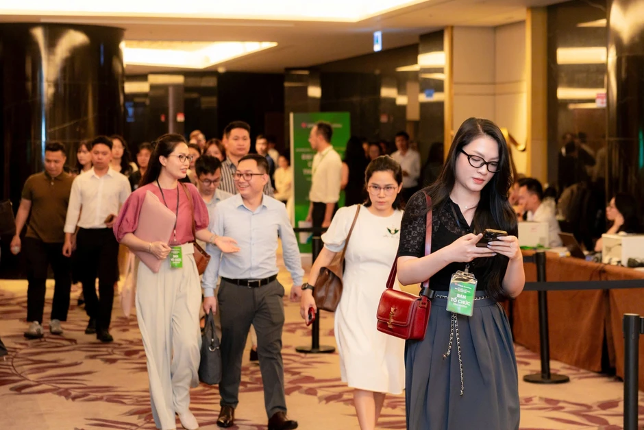 Đại hội cổ đông VPBankS thông qua kế hoạch tăng trưởng, kiện toàn bộ máy quản trị Đại hội cổ đông VPBankS thông qua kế hoạch tăng trưởng, kiện toàn bộ máy quản trị