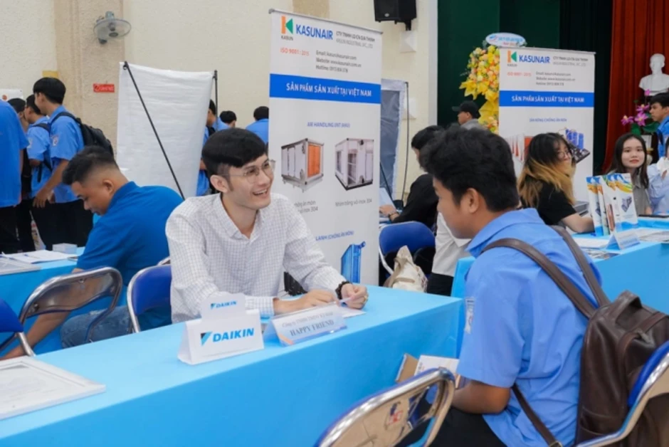 Daikin Vietnam hợp tác 46 trường nghề đào tạo nhân lực điện lạnh - Báo TinVina Daikin Vietnam hợp tác 46 trường nghề đào tạo nhân lực điện lạnh - Báo TinVina