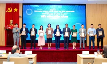 Daikin Vietnam nhận hai giải thưởng về công nghệ và năng lượng năm 2025 - Báo TinVina