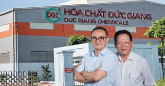 Dàn lãnh đạo Hóa chất Đức Giang tiếp tục biến động, thêm 3 người bị khởi tố
