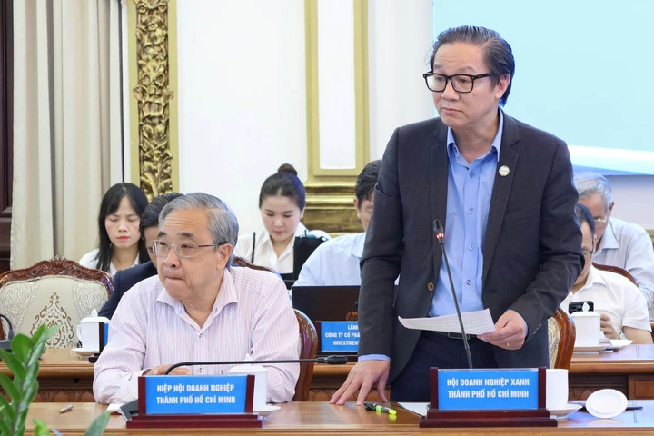 Đầu tàu kinh tế TP.HCM không thể tiếp tục chạy nhanh nếu trên 'đường ray cũ' Đầu tàu kinh tế TP.HCM không thể tiếp tục chạy nhanh nếu trên 'đường ray cũ'