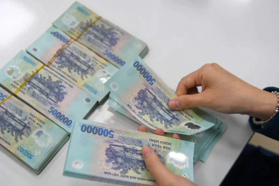 Doanh nghiệp tặng tiền cổ đông đi họp, cao nhất lên đến 20 triệu đồng/người Doanh nghiệp tặng tiền cổ đông đi họp, cao nhất lên đến 20 triệu đồng/người