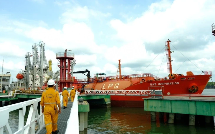 Doanh nghiệp Việt dè dặt nhận đơn hàng đi Trung Đông Doanh nghiệp Việt dè dặt nhận đơn hàng đi Trung Đông