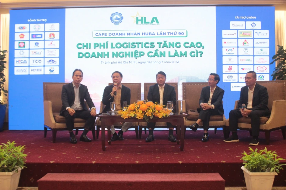 Doanh nghiệp xuất khẩu đối mặt với chi phí logistics "chưa từng có" Doanh nghiệp xuất khẩu đối mặt với chi phí logistics "chưa từng có"