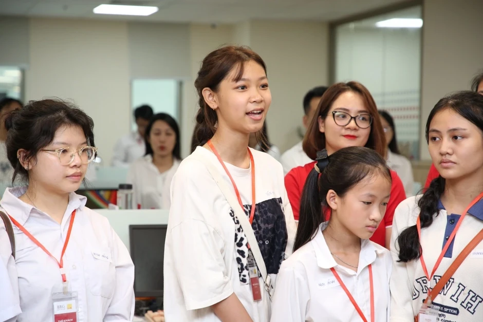 Đồng hành chắp cánh nuôi dưỡng ước mơ học sinh nghèo Đồng hành chắp cánh nuôi dưỡng ước mơ học sinh nghèo