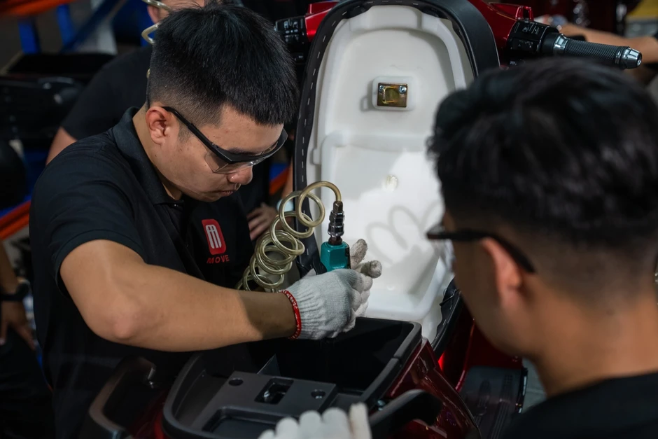 Động lực phía sau mạng lưới 300 cửa hàng xe điện MOVE phủ sóng thần tốc Động lực phía sau mạng lưới 300 cửa hàng xe điện MOVE phủ sóng thần tốc