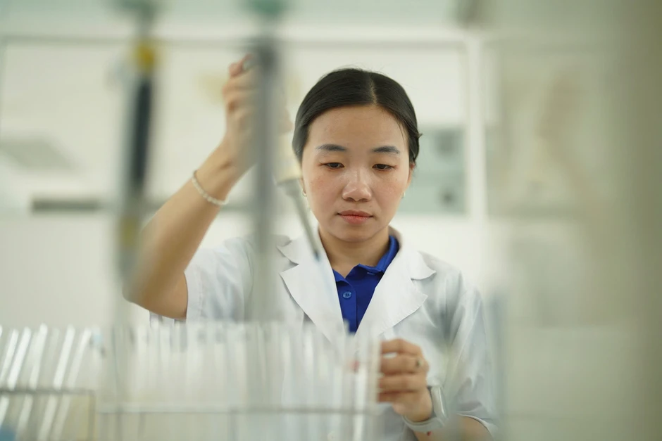 Dùng AI phân tích số liệu mủ cao su, nữ cán bộ Đoàn nhận Giải thưởng Tuổi trẻ sáng tạo toàn quốc Dùng AI phân tích số liệu mủ cao su, nữ cán bộ Đoàn nhận Giải thưởng Tuổi trẻ sáng tạo toàn quốc