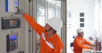 EVN làm việc với tỉnh thành phía Nam để bảo đảm cung ứng điện